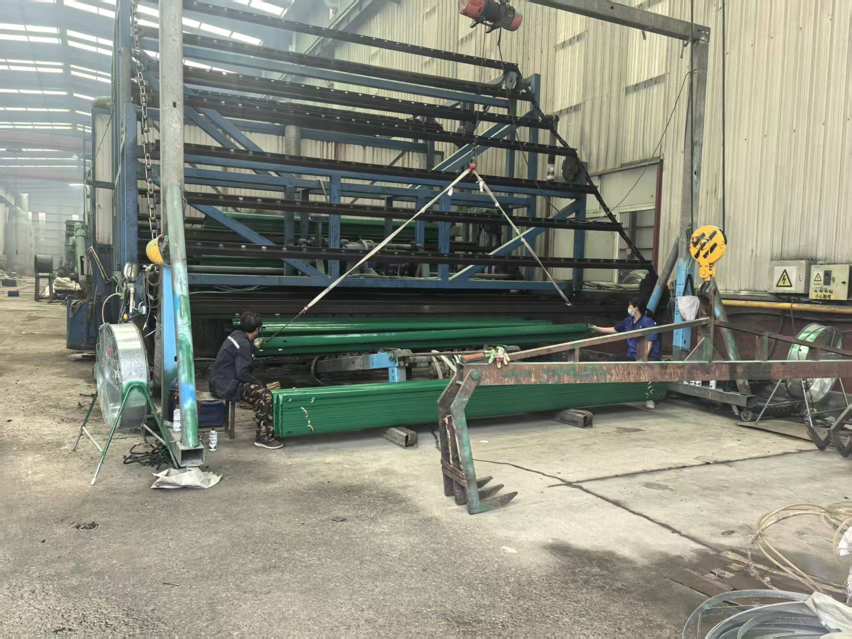 佳木斯市三波波形护栏环氧锌基波形护栏 - 排名